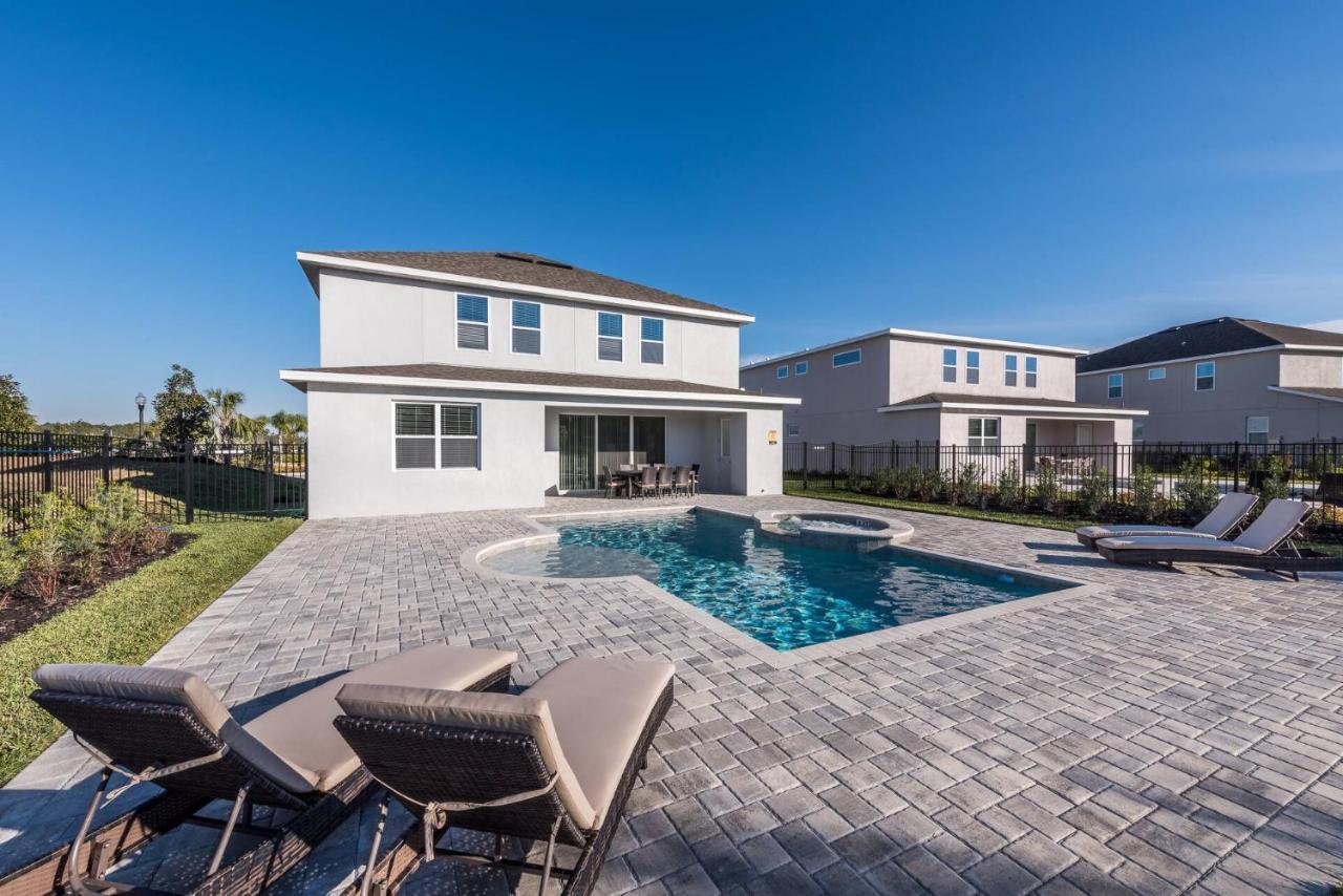 Encore 5 Bedroom Vacation With Pool