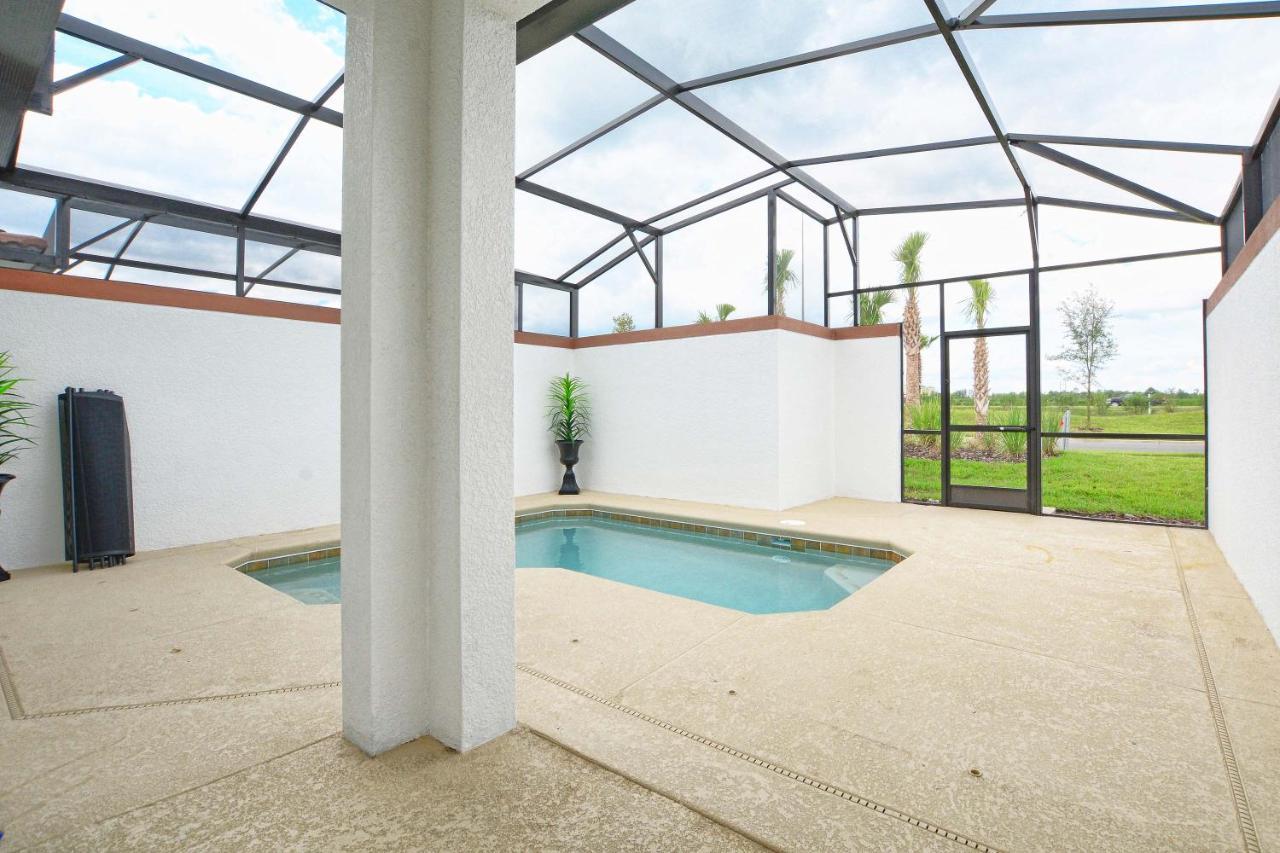Holiday home Storey Lake- 5 Bedroom Townhome W/pool -1601st *