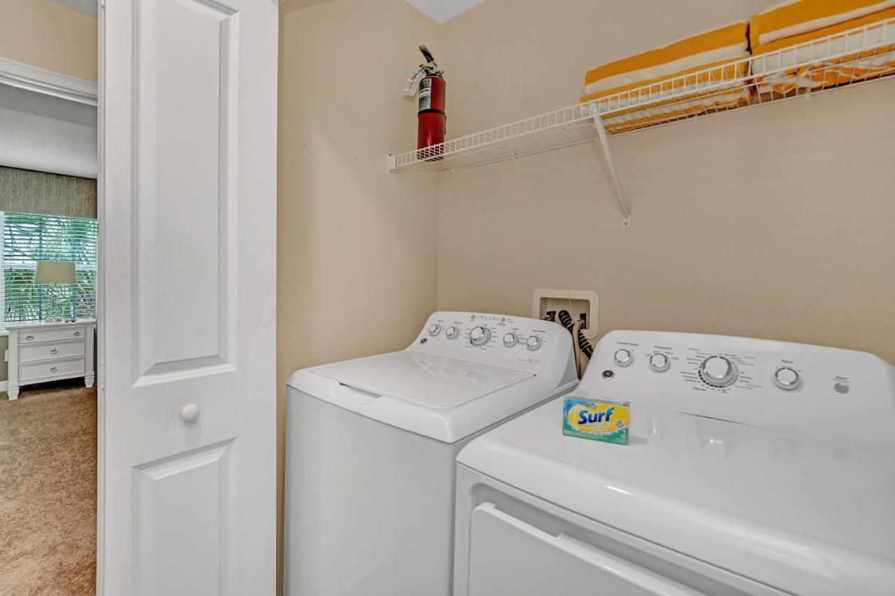 Lovely W Private Pool & Free Water Park Holiday home