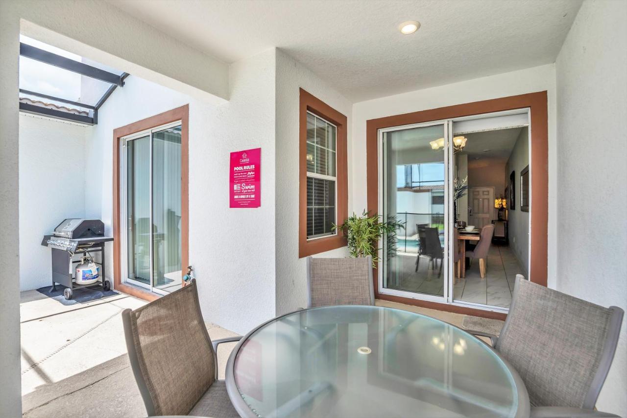 Lovely W Private Pool & Free Water Park Holiday home