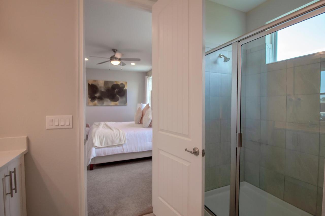 Encore 6 Bedroom Vacation With Pool