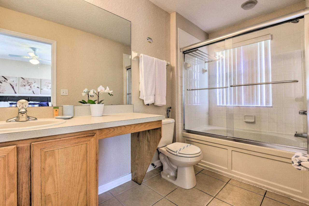 Vibrant Townhome With Patio, 3 Mi To Disney!