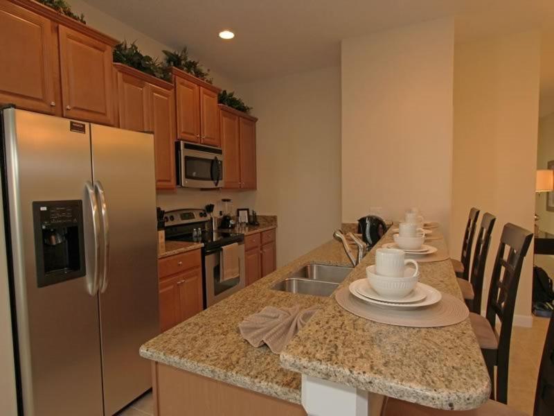 Lovely 5 Bed 4 Bath Paradise Palms Townhome Sleeps 10 In Style Holiday home Orlando