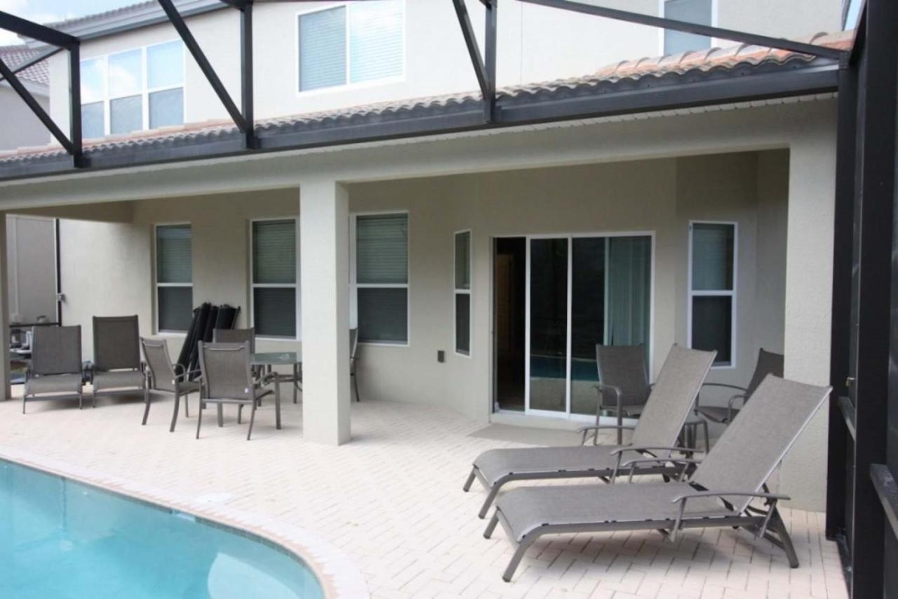 Stunning 6 Bedroom 4 Bath Villa With Private South Facing Pool Holiday home Orlando