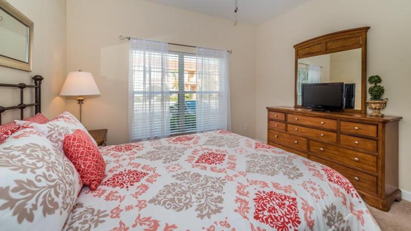 Holiday home Gorgeous 5 Bed 4 Bath Townhome With Splash Pool In Paradise Palms