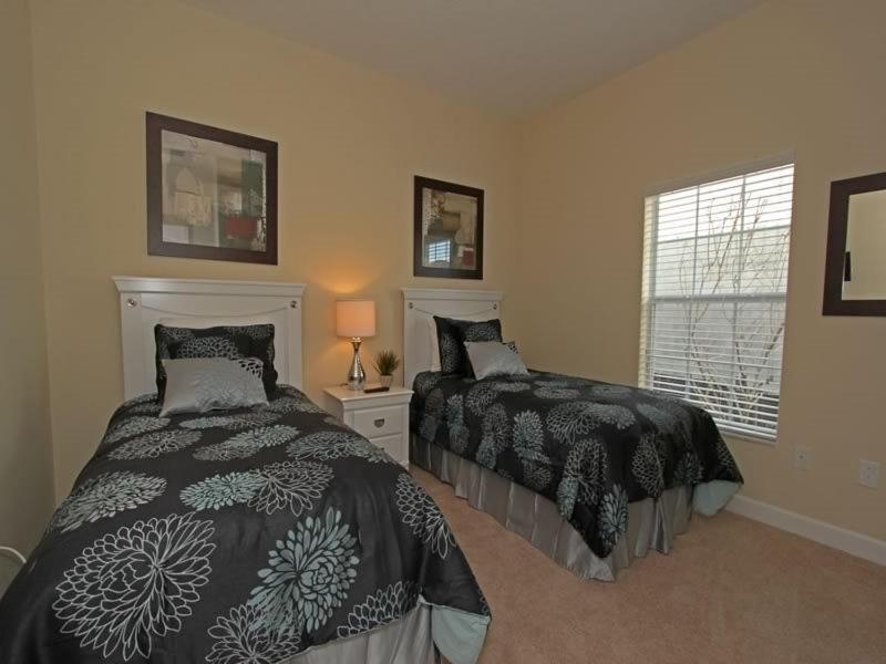 Lovely 5 Bed 4 Bath Paradise Palms Townhome Sleeps 10 In Style Orlando