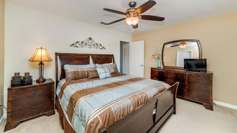 Modern 6 Bedroom 4 Bath Pool Home In Windsor Hills Resort Holiday home *
