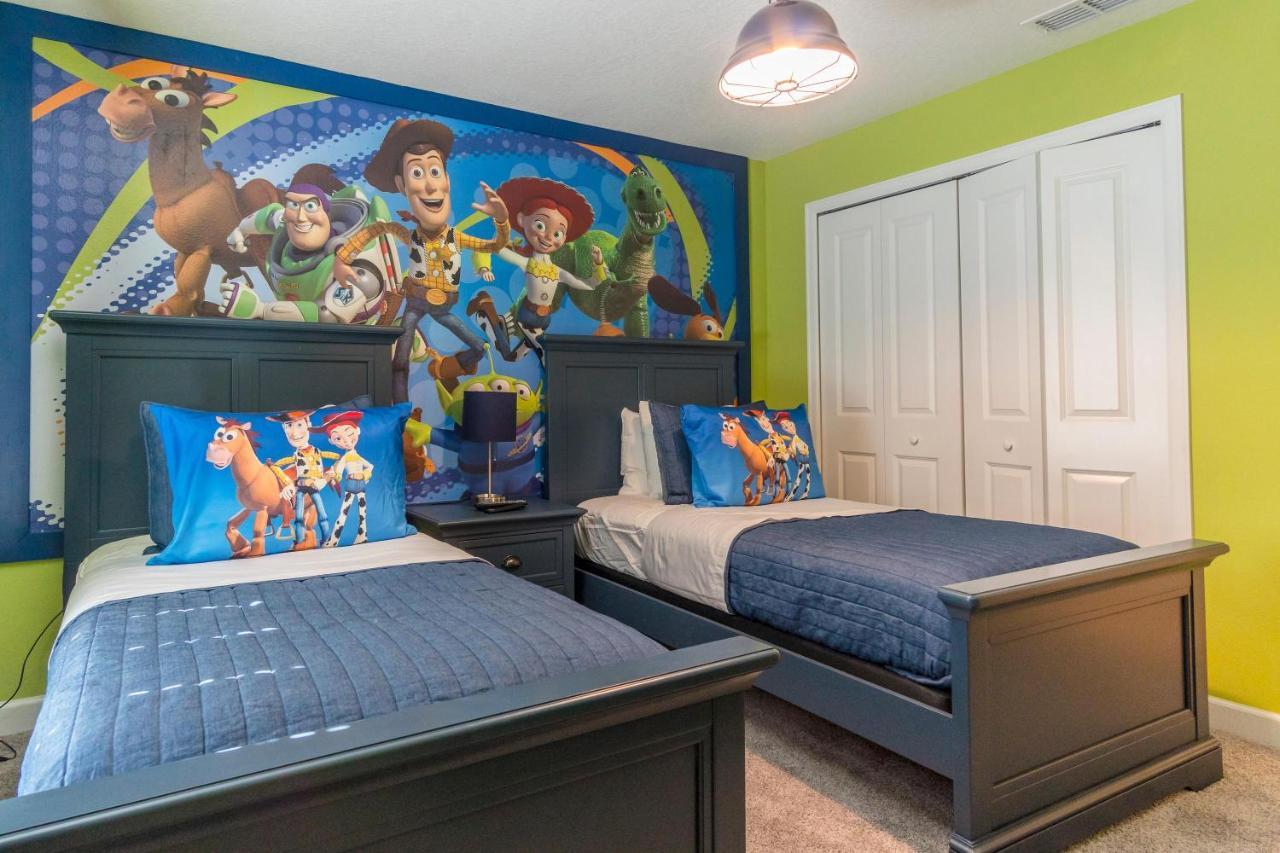 *toy Story Bedroom* At Storey By Fidelity Id:264375 *
