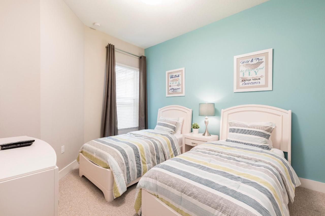 4 Bedroom 4 Ba Luxury 5 Min To Bbq & Hot Tub *