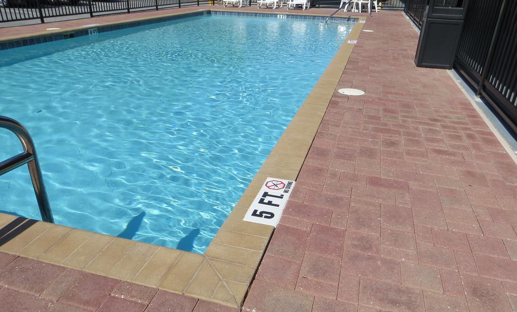 Motel Travelodge By Wyndham Orlando At Heart Of International Drive 2*