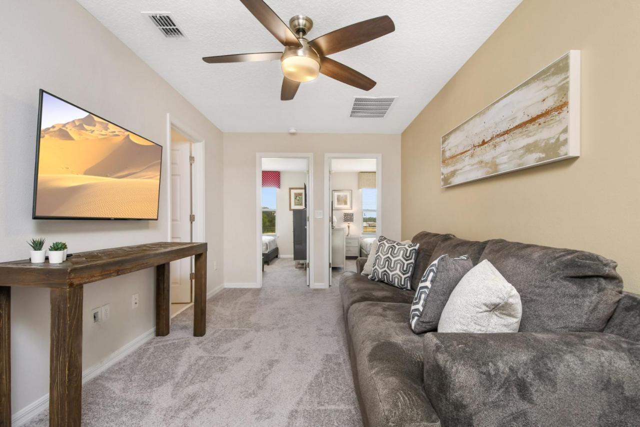 Solara Brand New 4 Bed Townhome