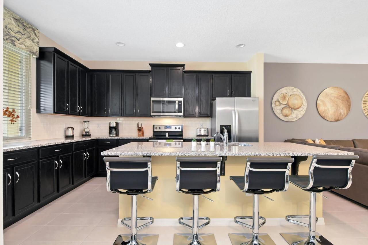 Holiday home Solara Brand New 4 Bed Townhome *