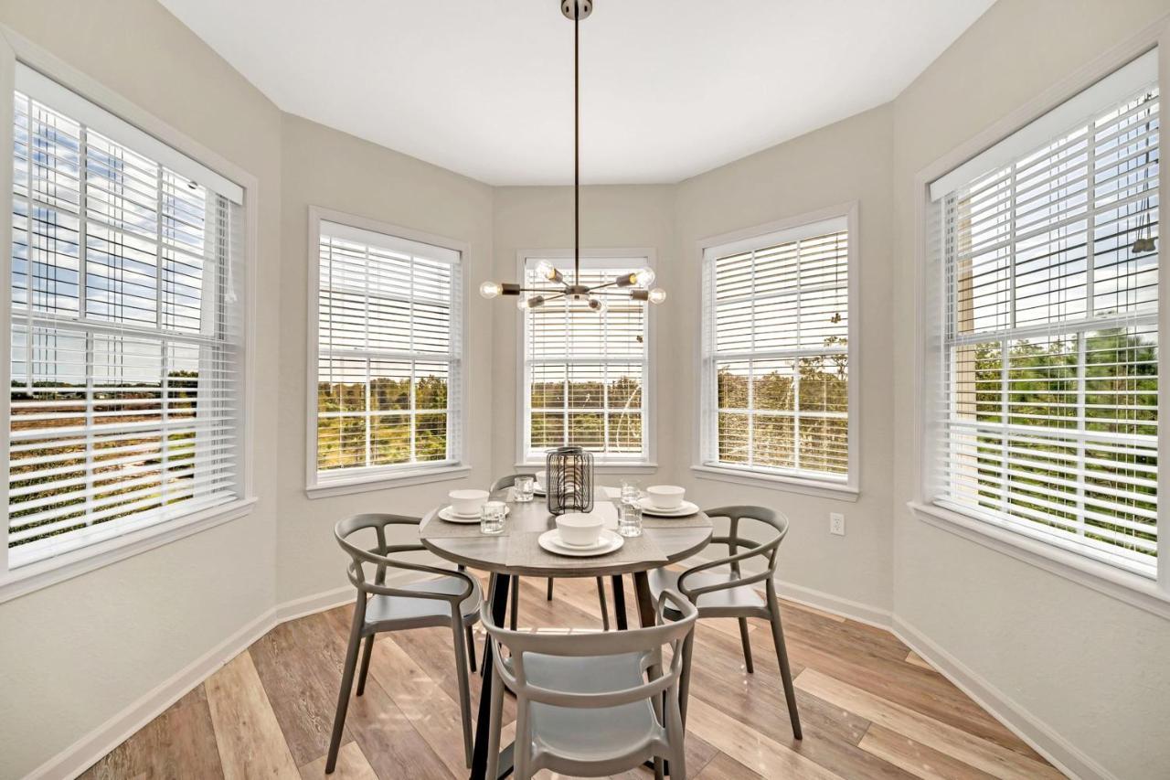 Bright & Spacious 2br With Pool & Hot Tub, Near Disney! Orlando