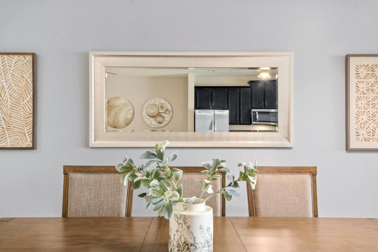 Solara Brand New 4 Bed Townhome Holiday home Orlando