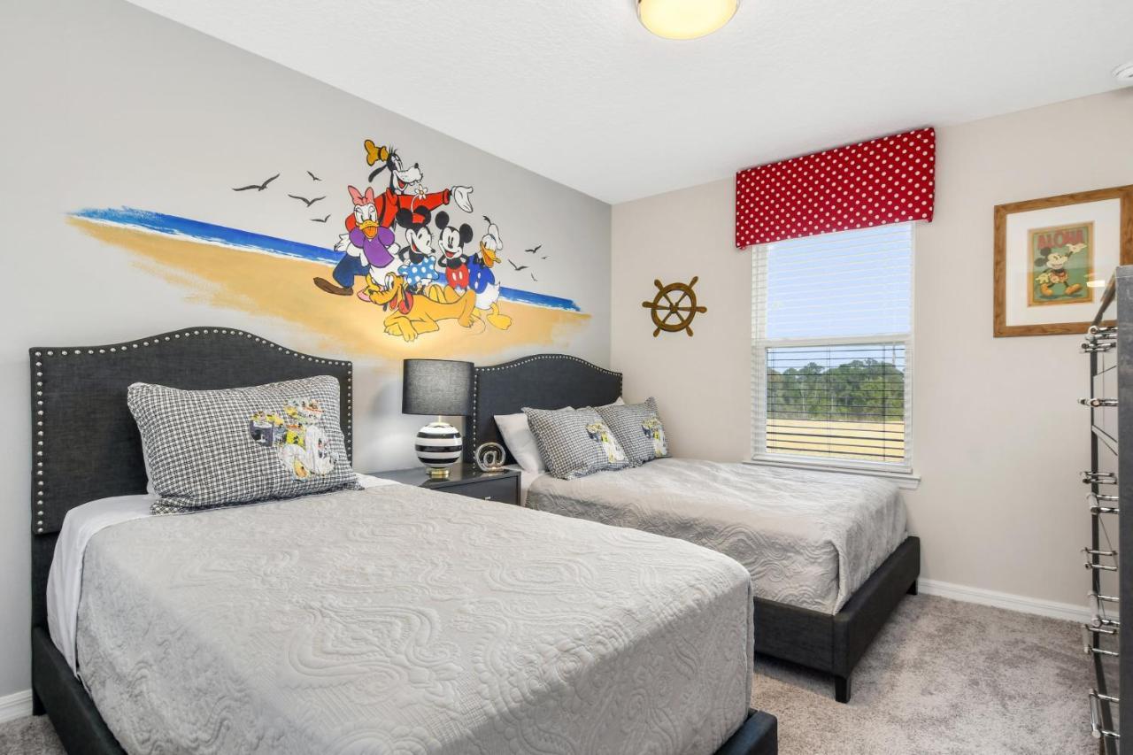 Solara Brand New 4 Bed Townhome Holiday home Orlando
