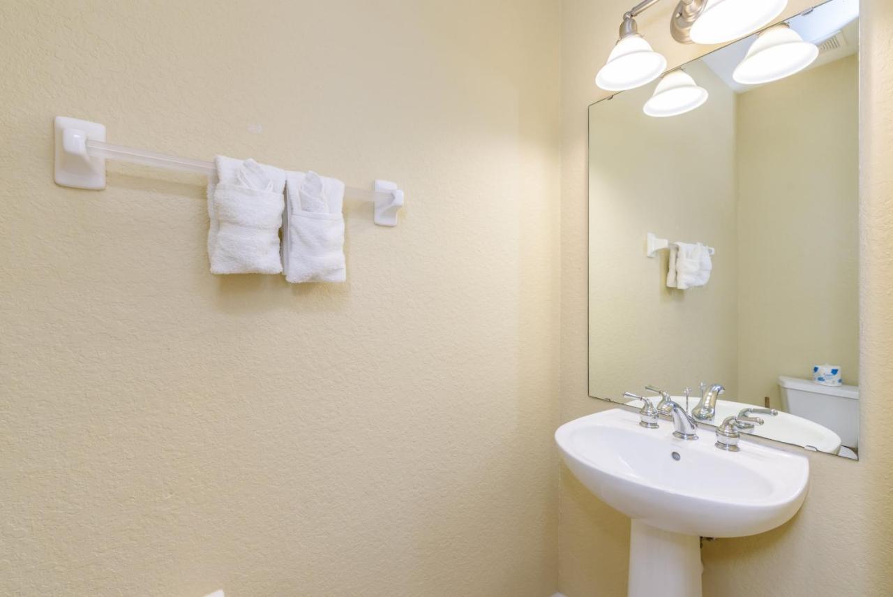 Vista Cay Direct Townhomes By Millennium Management Holiday home
