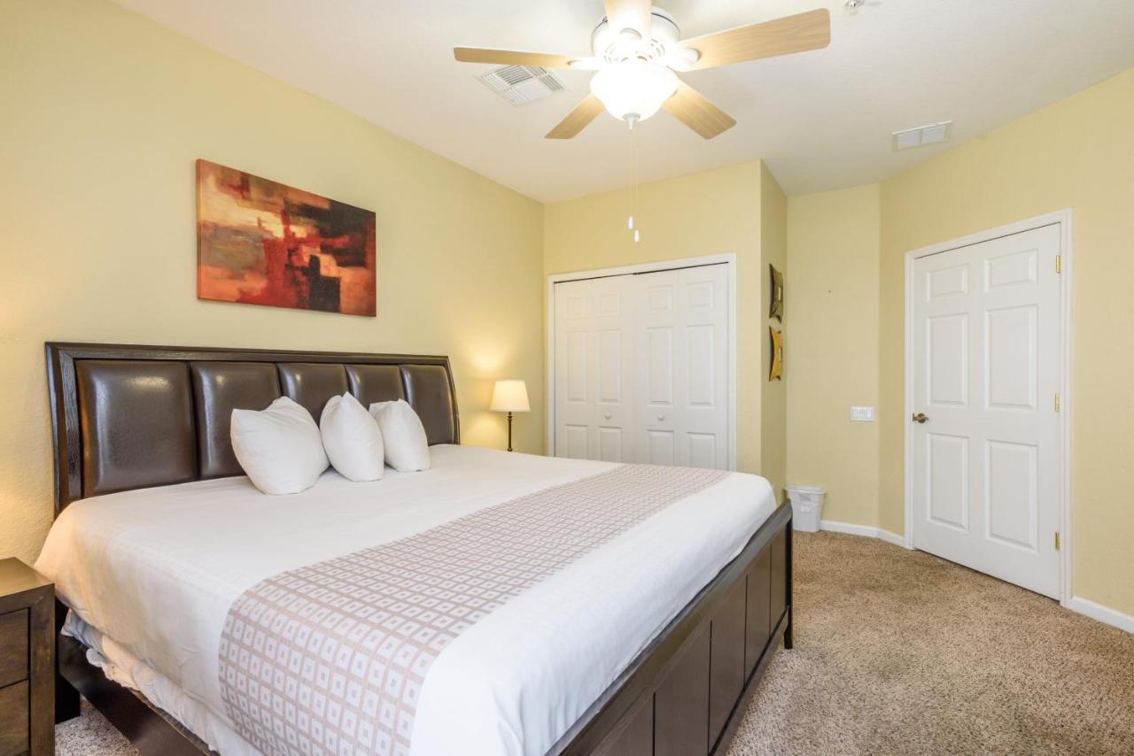 Vista Cay Direct Townhomes By Millennium Management Hunters Creek