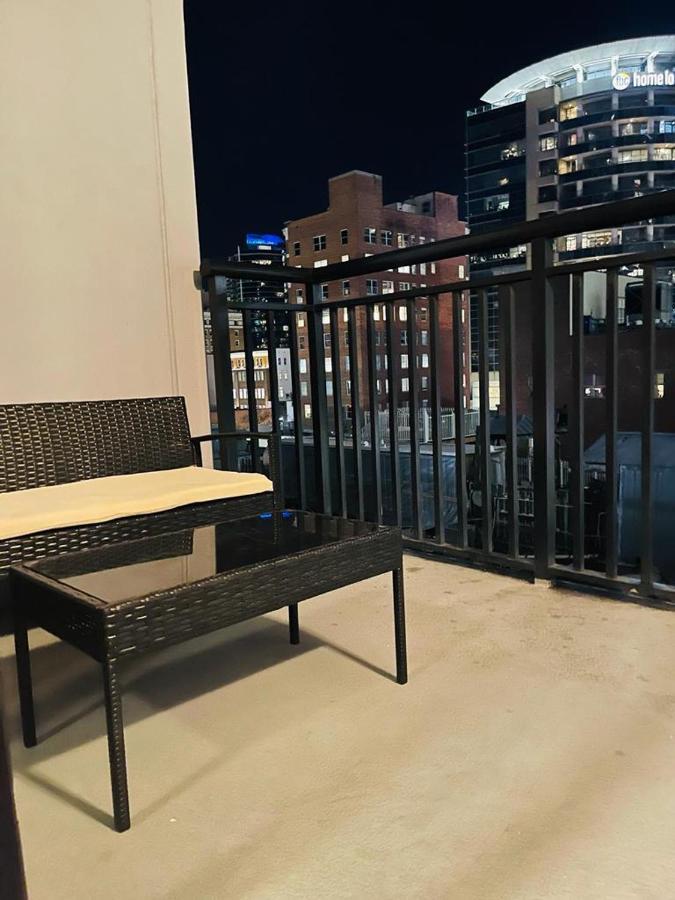 **dream Luxury ** In The High Rise Downtown Apartment *