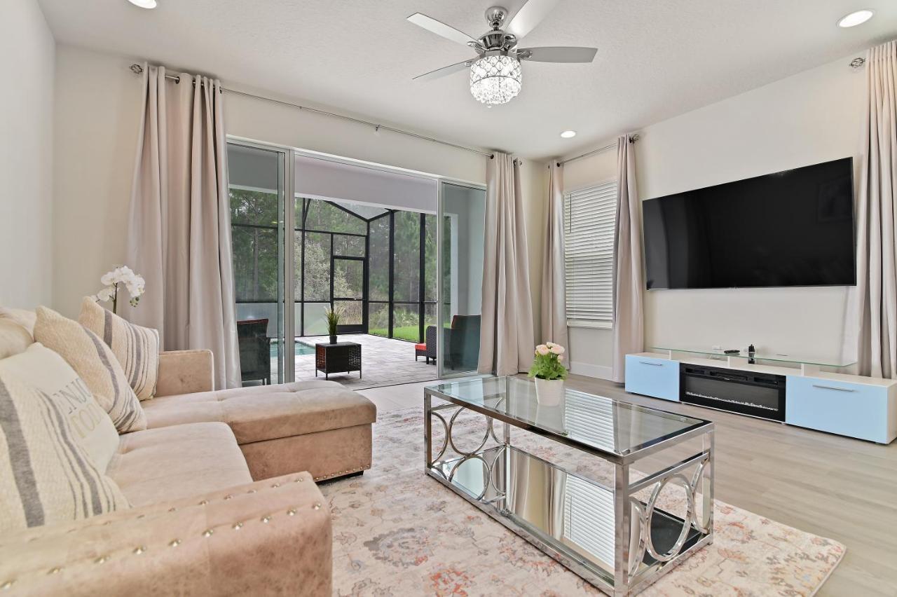 New Modern & Spacious Townhouse Near - 4br And 3fb Holiday home *
