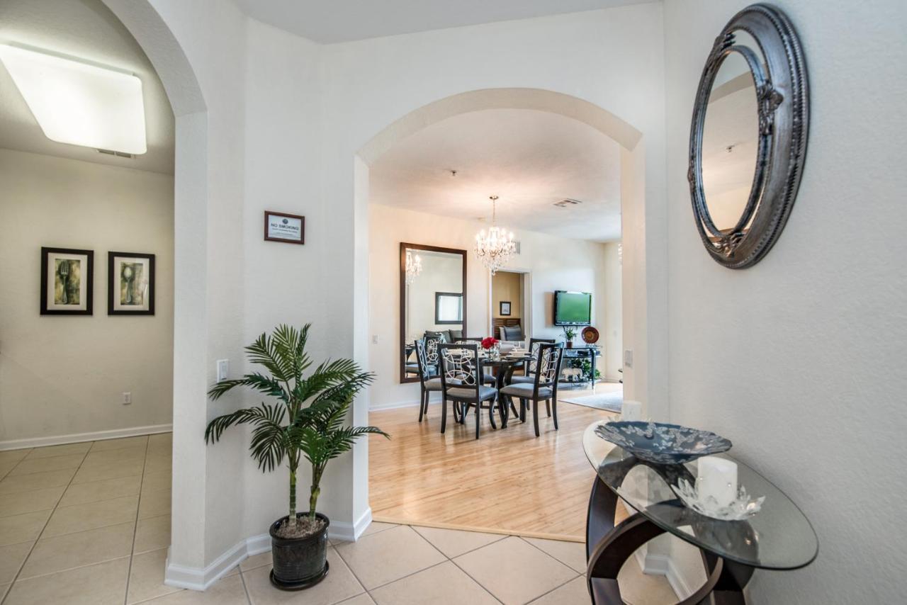 Apartment Luxurious W Modern Design, Near *