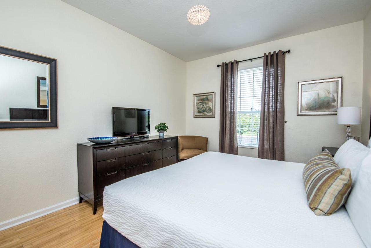 Luxurious W Modern Design, Near Apartment *