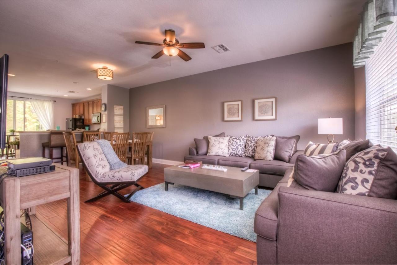 3-story Townhome W Live-in Luxury At Vista Cay Holiday home *