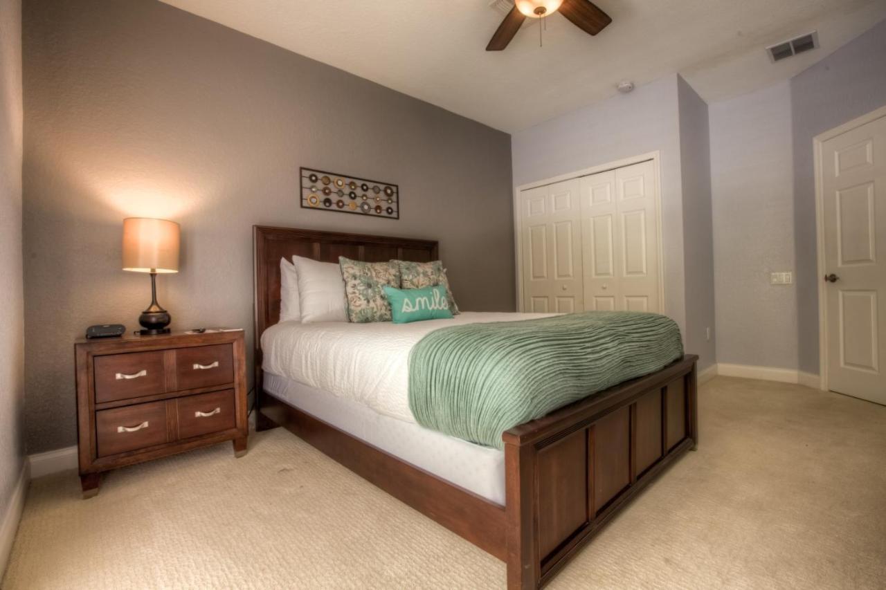 Holiday home 3-story Townhome W Live-in Luxury At Vista Cay Orlando
