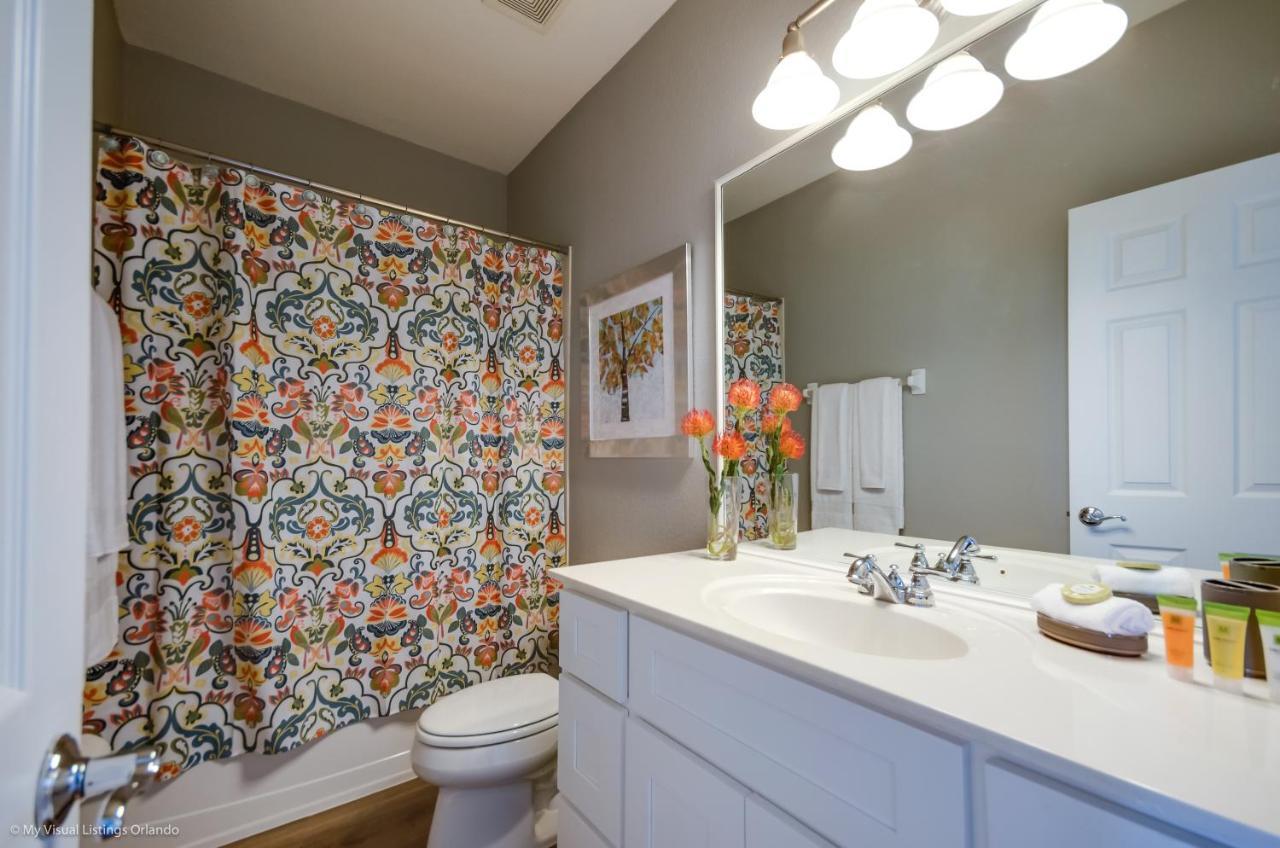 Newly Updated Condo, Minutes To Disneyuniversal Holiday home Orlando