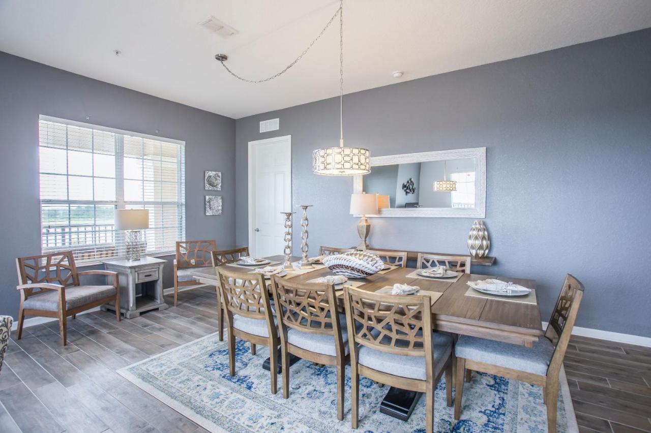 Amazing Lakeview W Free Access Apartment
