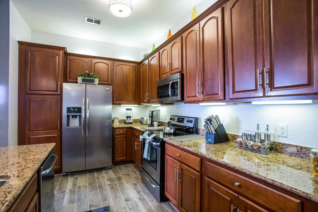 Amazing Lakeview W Free Access