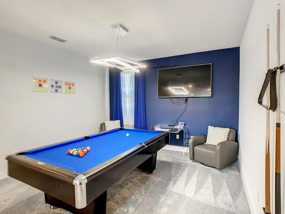 Holiday home 7 Bdr Family Themed With Mario Games And Free Pool Heat Orlando