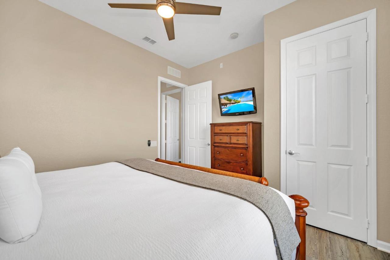 Lakeview Directly Next To Pool Near Wdw Apartment