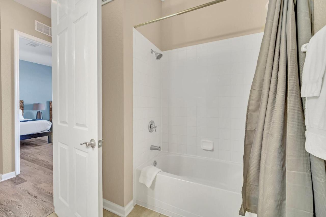 Lakeview Directly Next To Pool Near Wdw Orlando