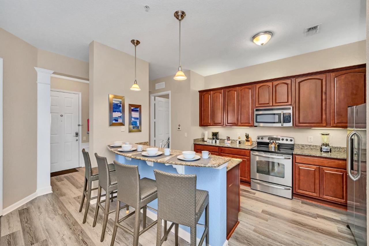 Lakeview Directly Next To Pool Near Wdw Apartment *