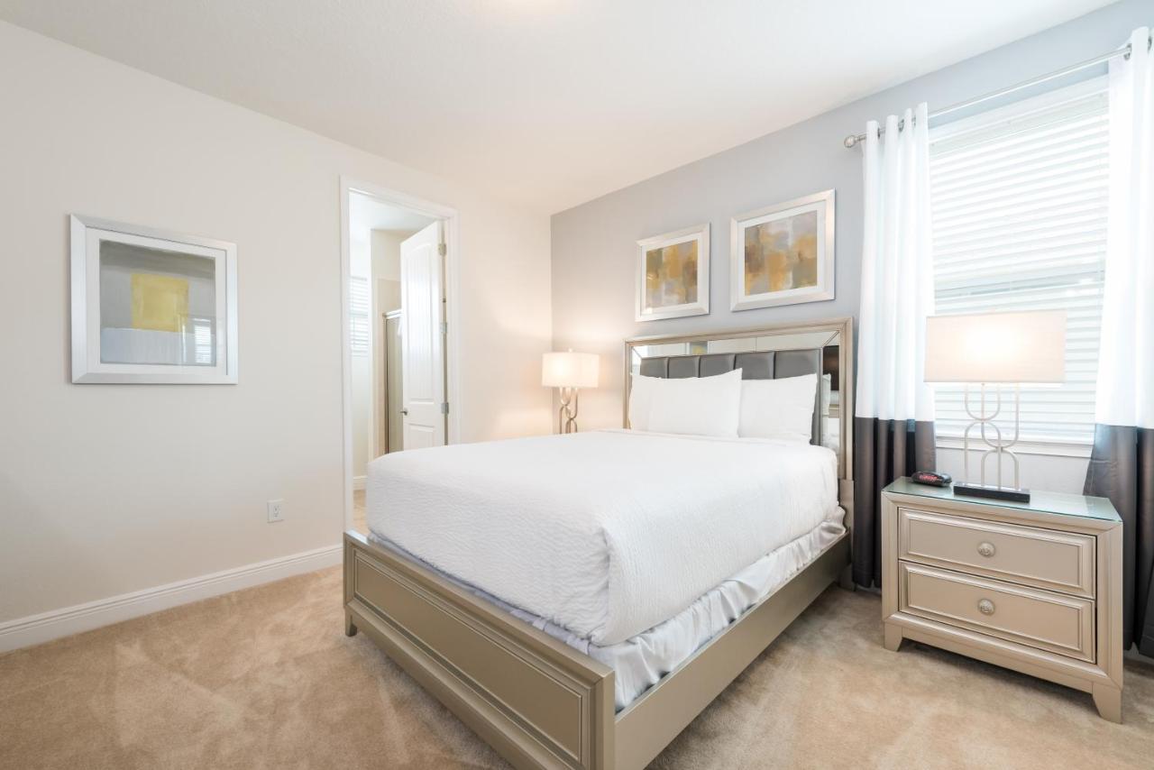 Alluring With Private Pool Near With Amenities By Rentyl - 7732f Holiday home *