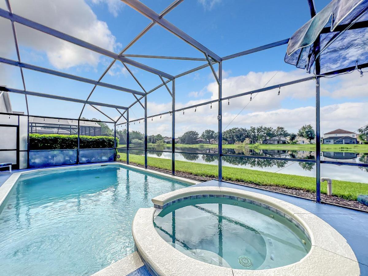 Glenbrook Lakefront Poolspa Vacation * Orlando