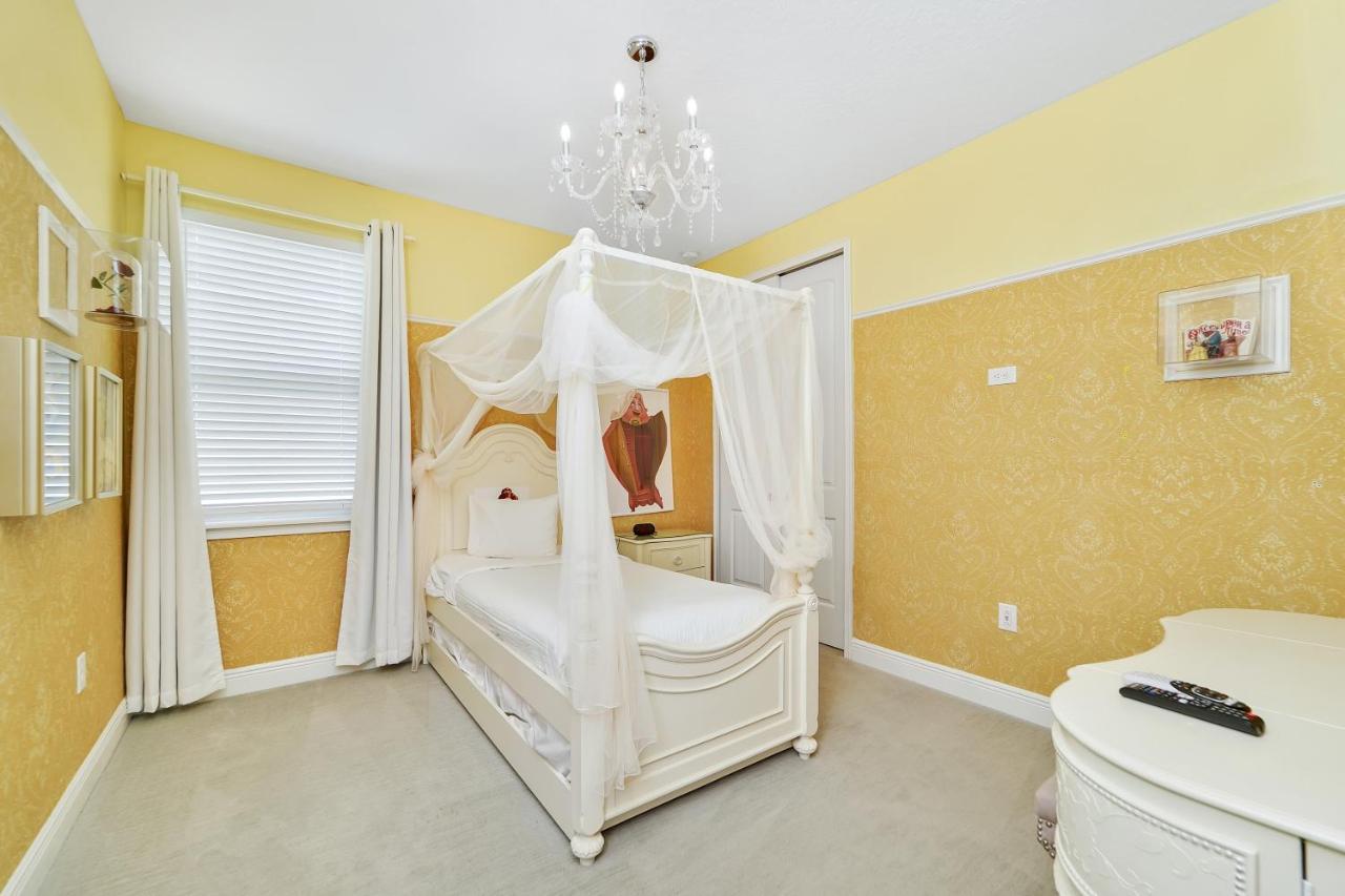 Breathtaking With Theater Near World By Rentyl - 7703g Holiday home Orlando