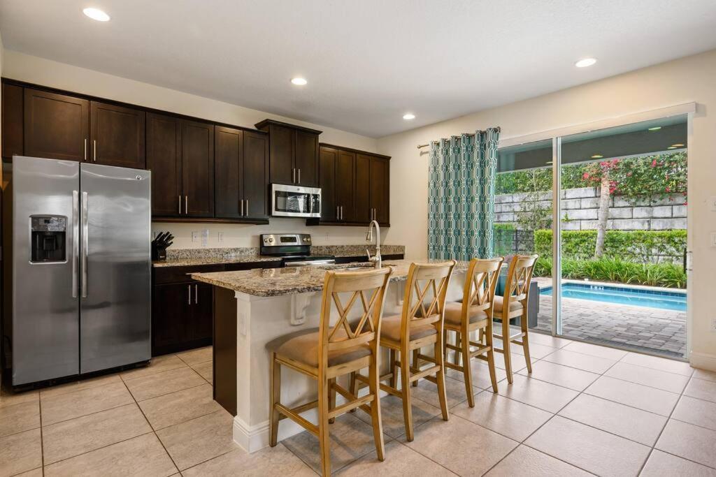 Luxurious Encore 10 Min Inc/waterpark *