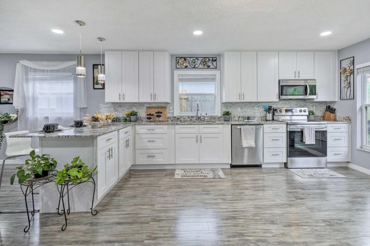 Chic Family Getaway With Fenced Yard! * Orlando
