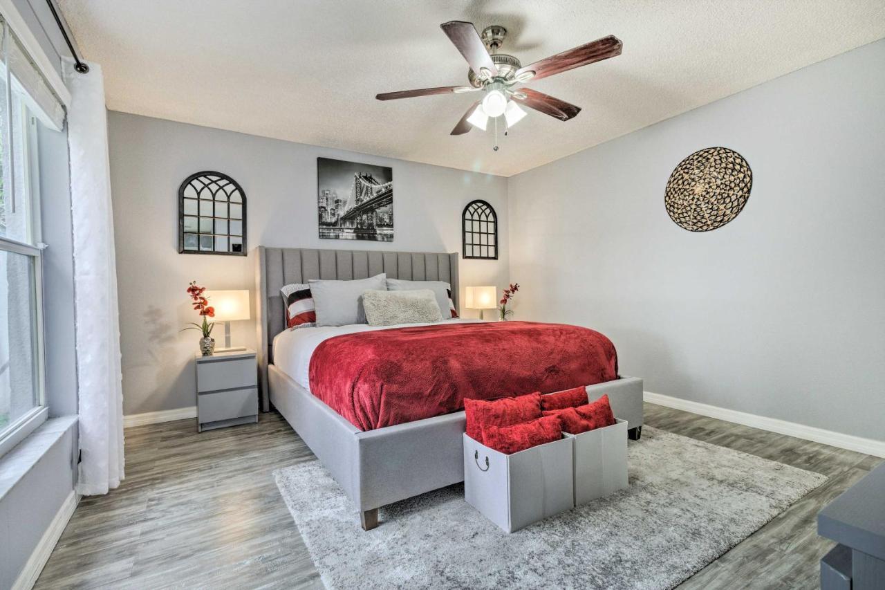 Chic Family Getaway With Fenced Yard! Holiday home