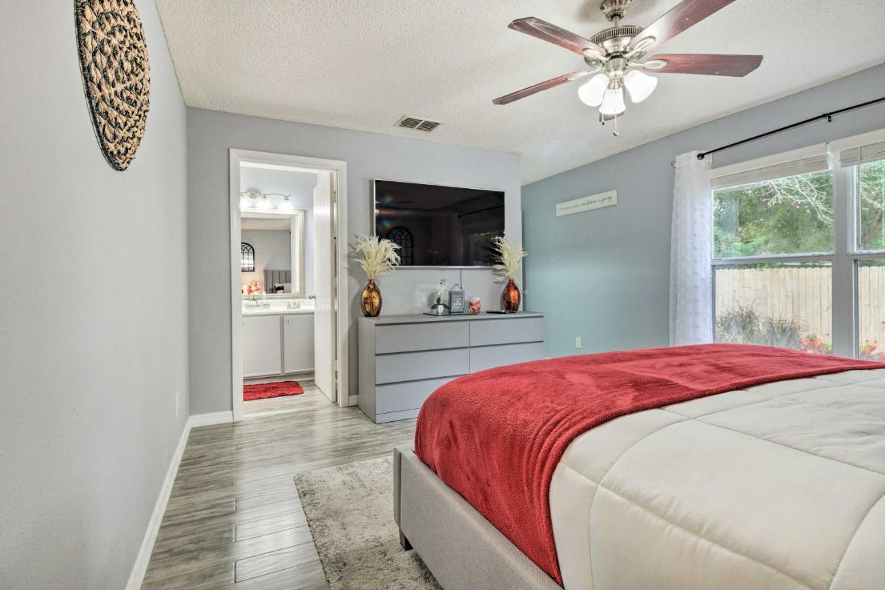 Holiday home Chic Family Getaway With Fenced Yard!