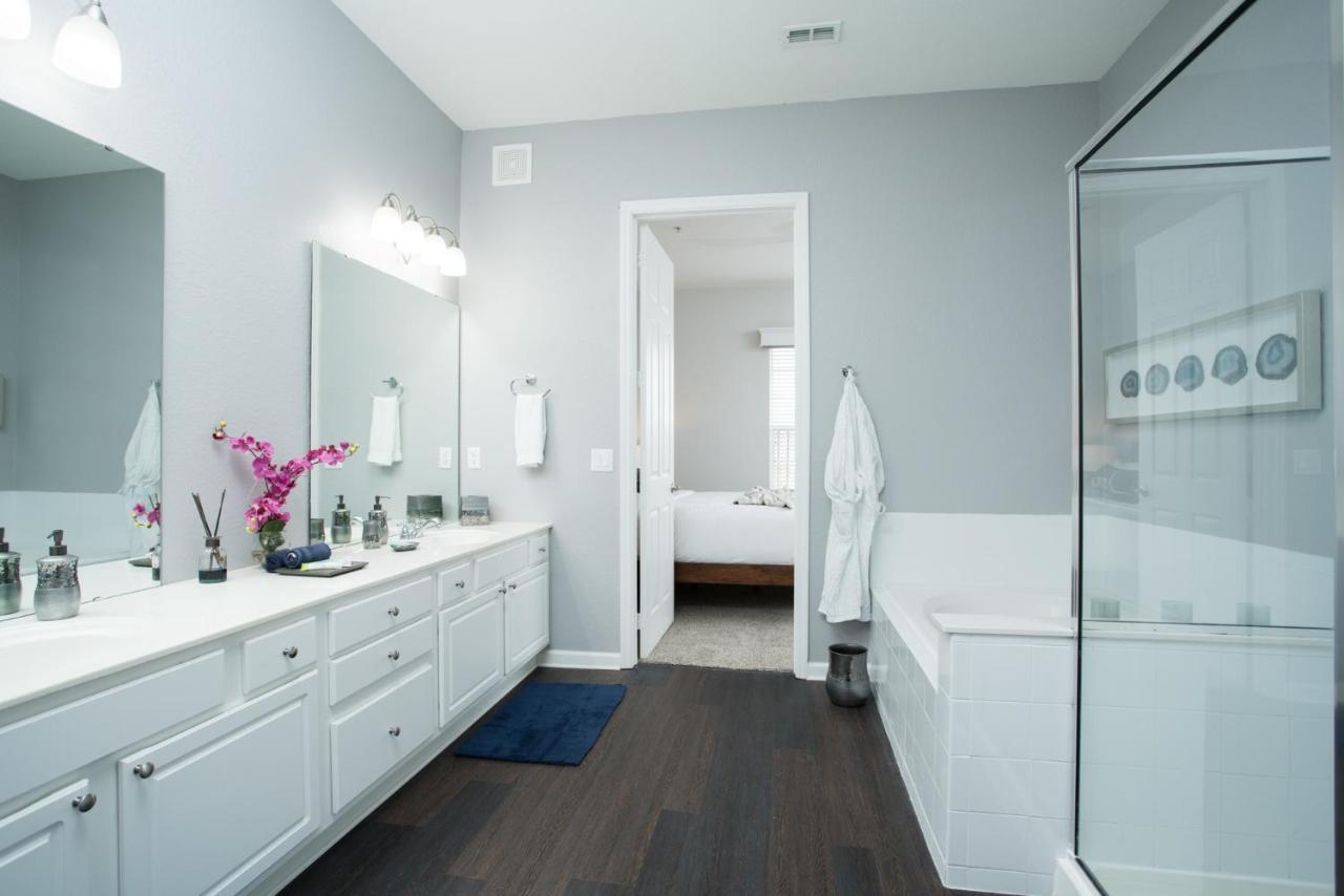 New! Spectacular Vista Cay Penthouse Vision Near Theme Parks, And Walk To The Convention Center Apartment *