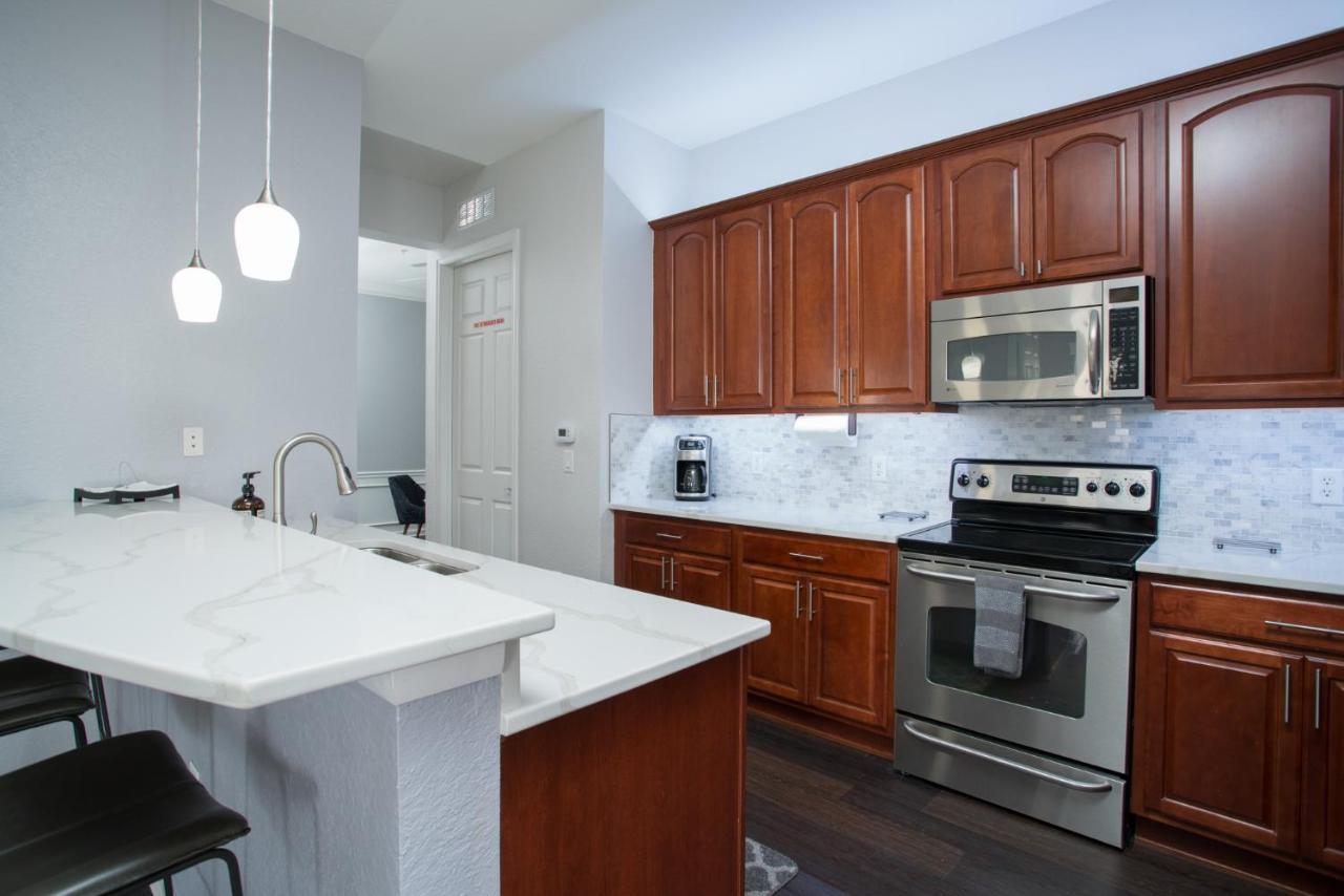 Apartment New! Spectacular Vista Cay Penthouse Vision Near Theme Parks, And Walk To The Convention Center Orlando