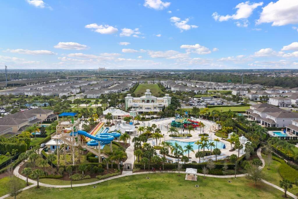 Luxurious Encore 10 Min Inc/waterpark
