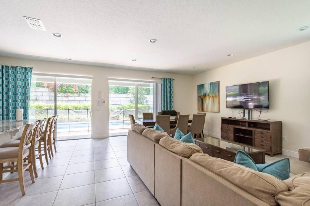 Luxurious Encore 10 Min Inc/waterpark *