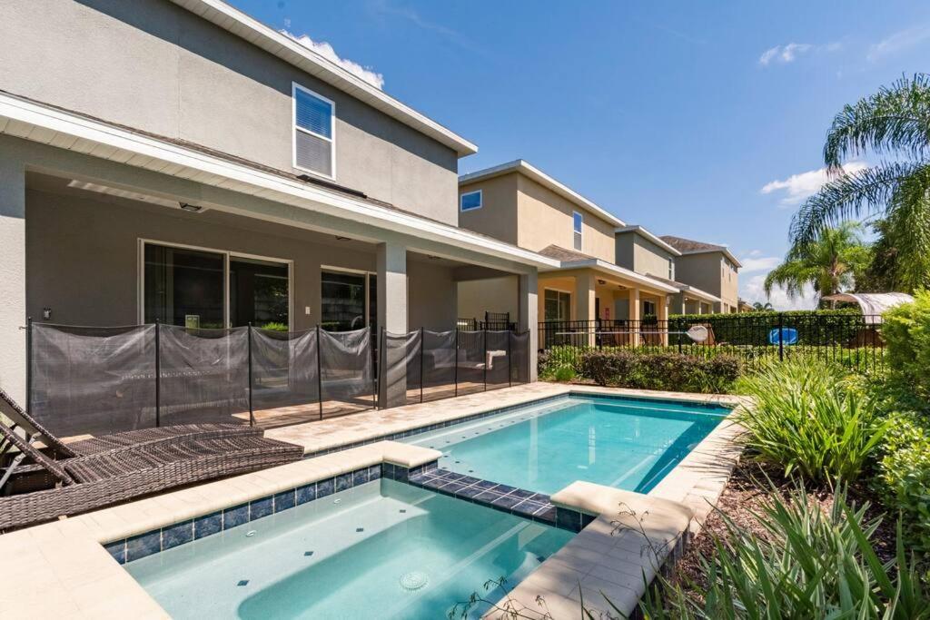 Holiday home Luxurious Encore 10 Min Inc/waterpark Orlando