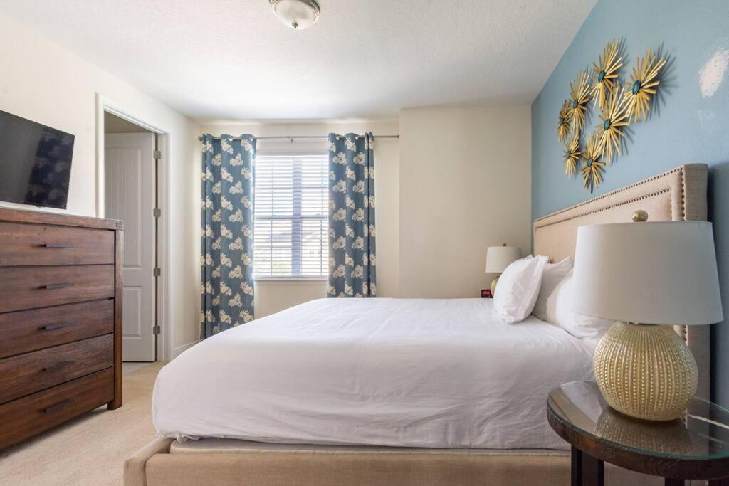 Luxurious Encore 10 Min Inc/waterpark