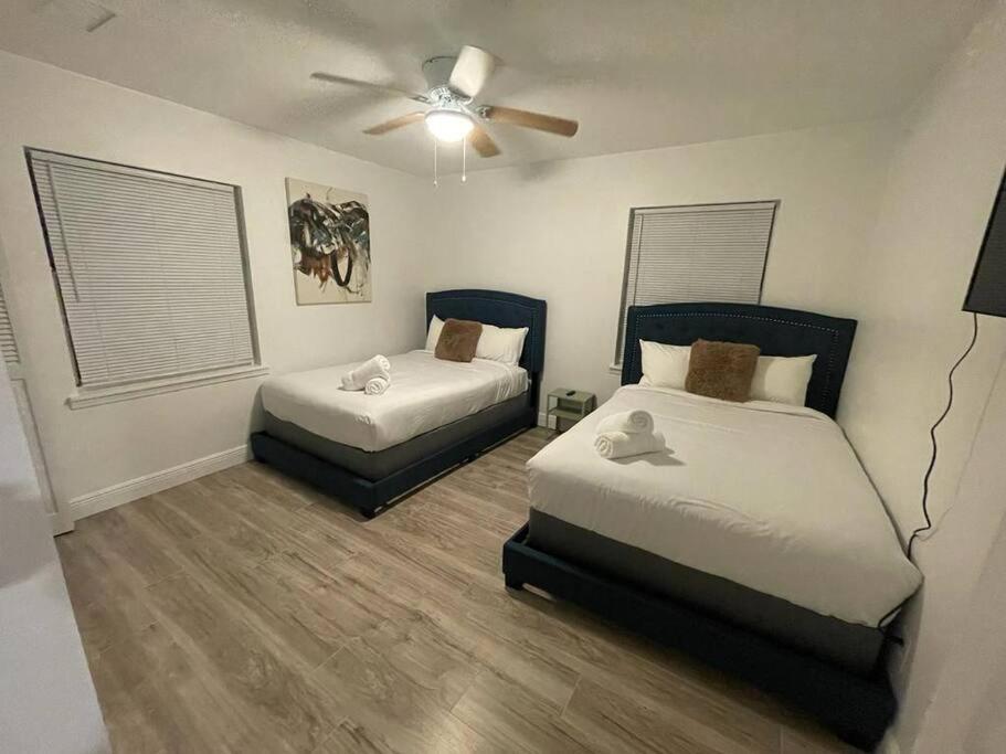 7326 View Bungallow-5 Minutes Universal Holiday home