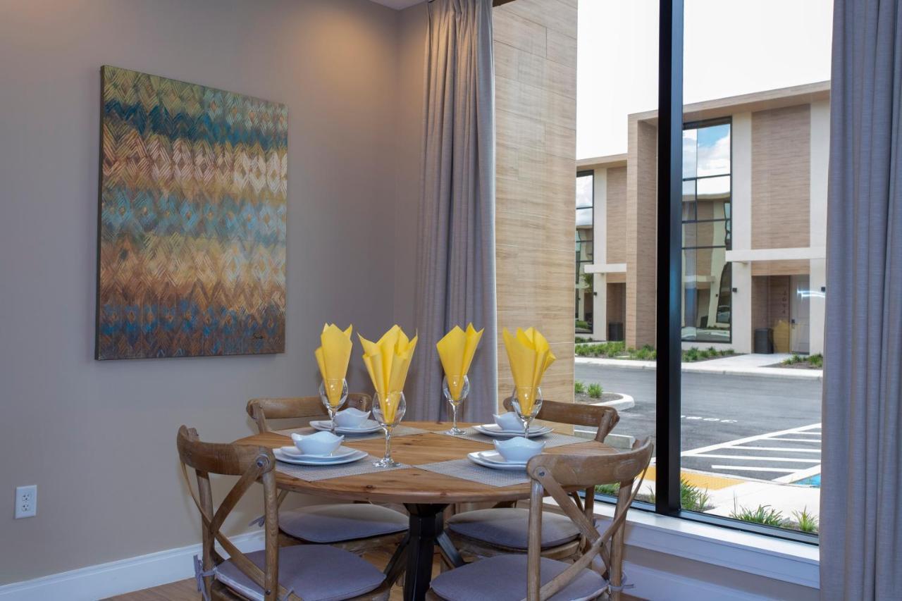 Gorgeous 4 Bd Close To @ Magic Village Yards 3097 Holiday home