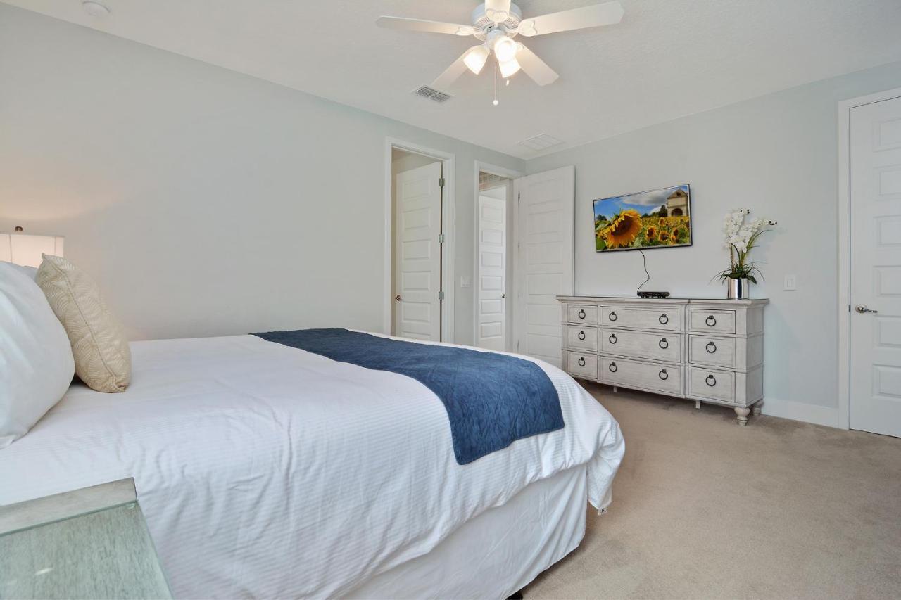 Eight Bedrooms With Pool & 481